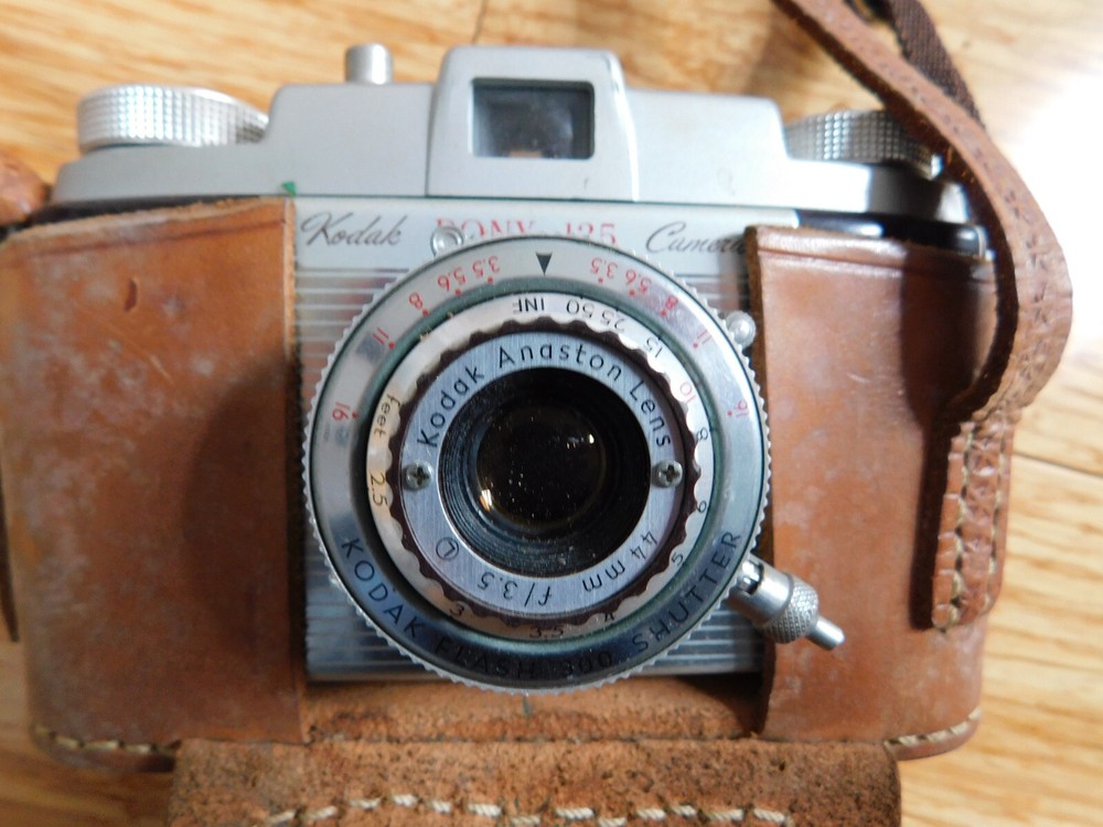 KODAK PONY 135 MODEL C CAMERA WITH CASE AND STRAP