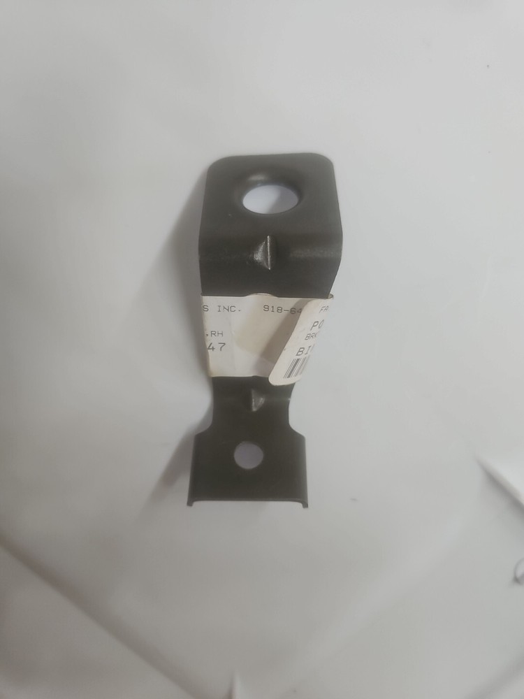 Polaris 5246408 Right Hand Side Panel Support Bracket