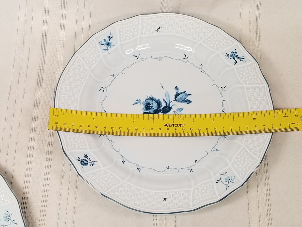 2 Mikasa Precious Blue Sheffield Dinner plates D2502