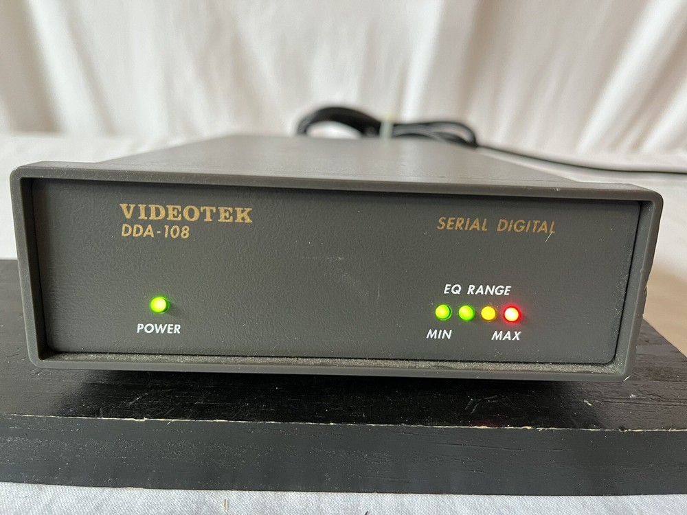 Videotek DDA-108 serial digital box DDA108 DDA 108