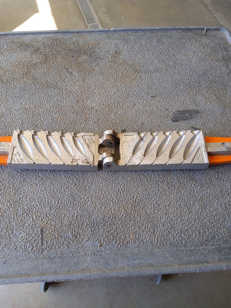 Do it mold Bottom Bouncer BTM-1158