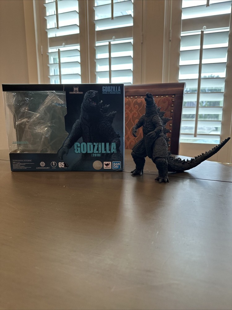 S.H.MonsterArts Godzilla [2019] (Includes All Accessories) (Read Description)