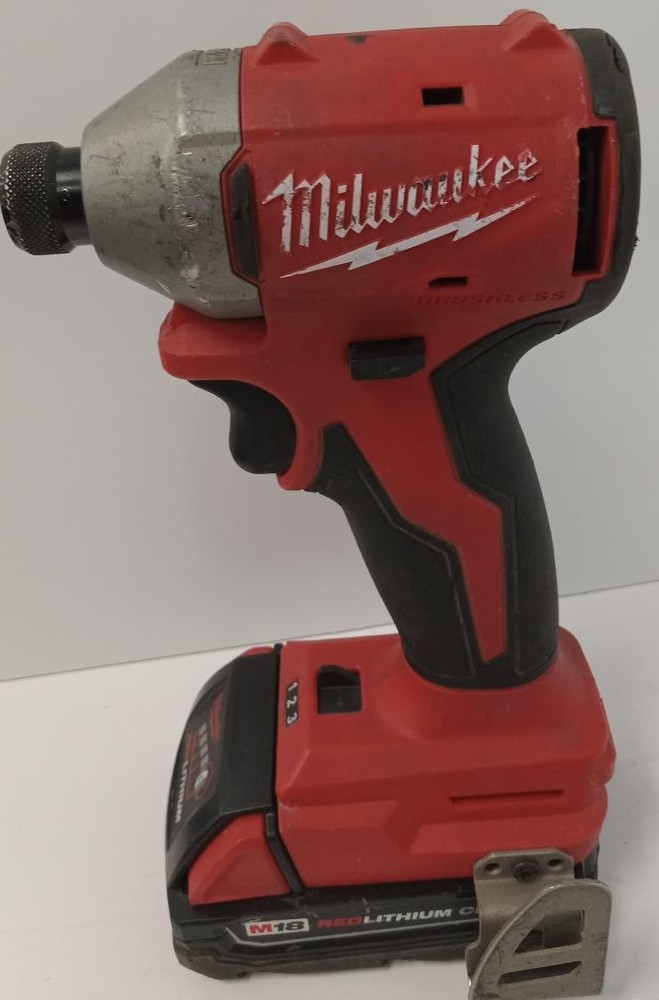MILWAUKEE TOOLS 2997-22 COMBO KIT (P10022902)
