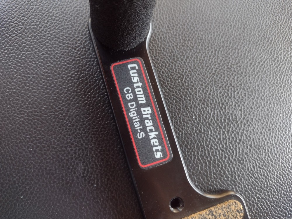 Custom Brackets CB Digital-S