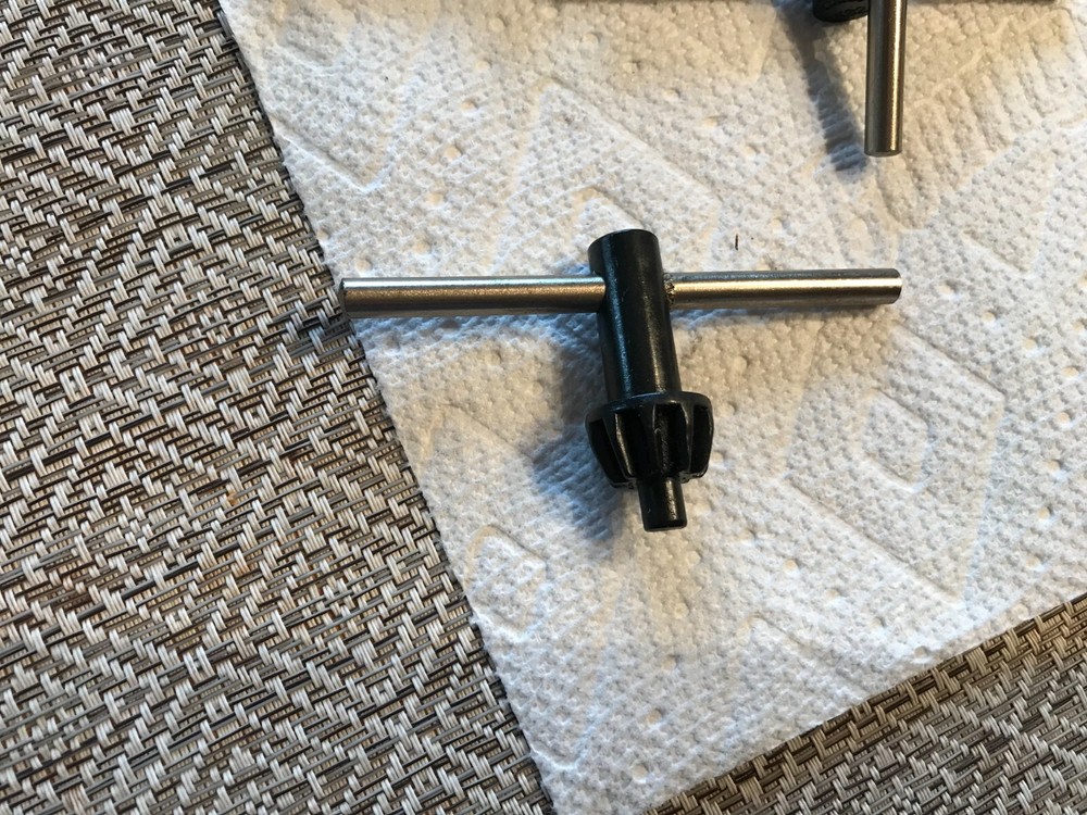 Jacobs Brand Chuck Key, Type K32, Size K32, Pilot Size 1/4", 10 teeth, TWO KEYS