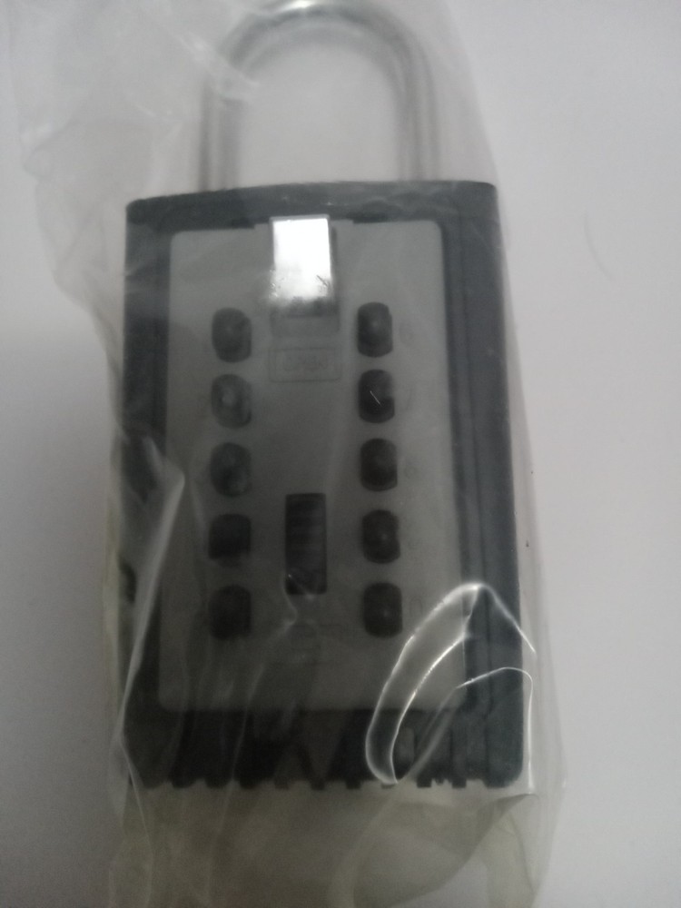 NEW IN BOX LOCK BOX FOR KEY
