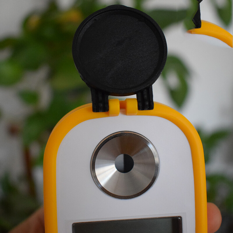 Digital Wine Refractometer for Alcohol Beer Wine Crops Fruit Ripeness Testing