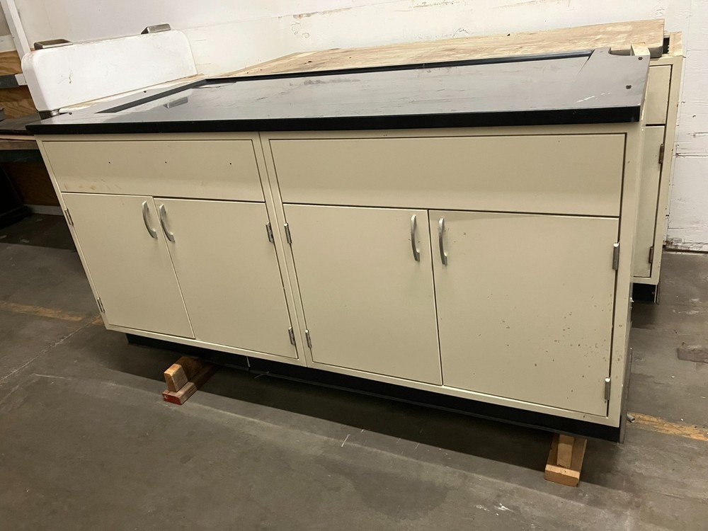 Modular Lab Bench Casework w/Epoxy Top 6'
