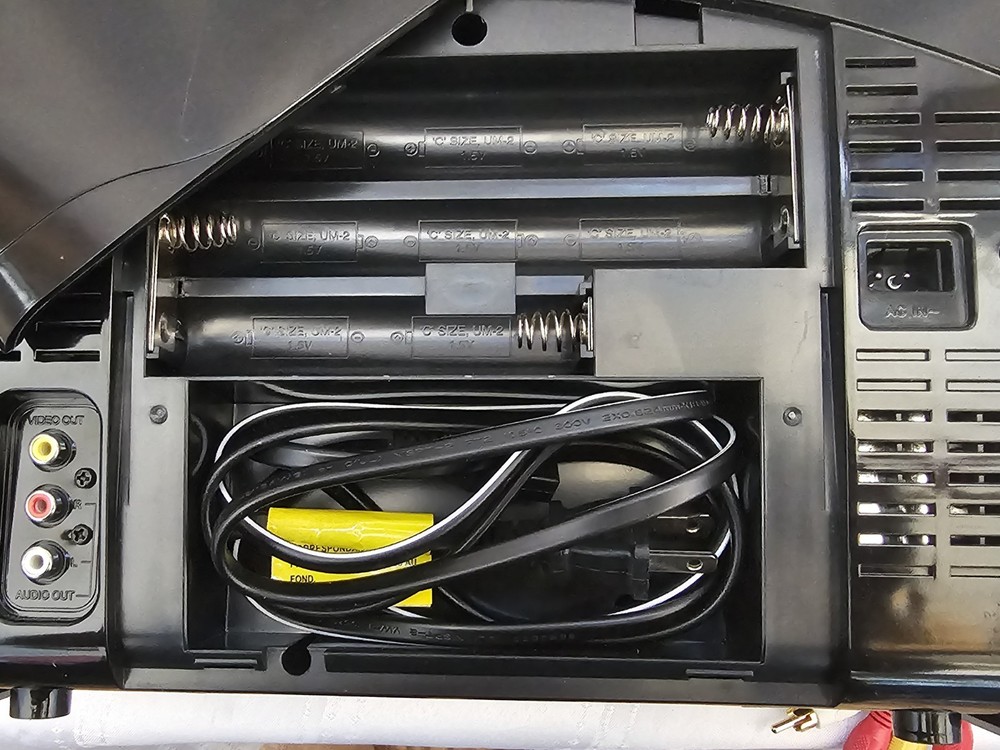 SINGING MACHINE SML-383 Portable CD+G Player Karaoke Machine