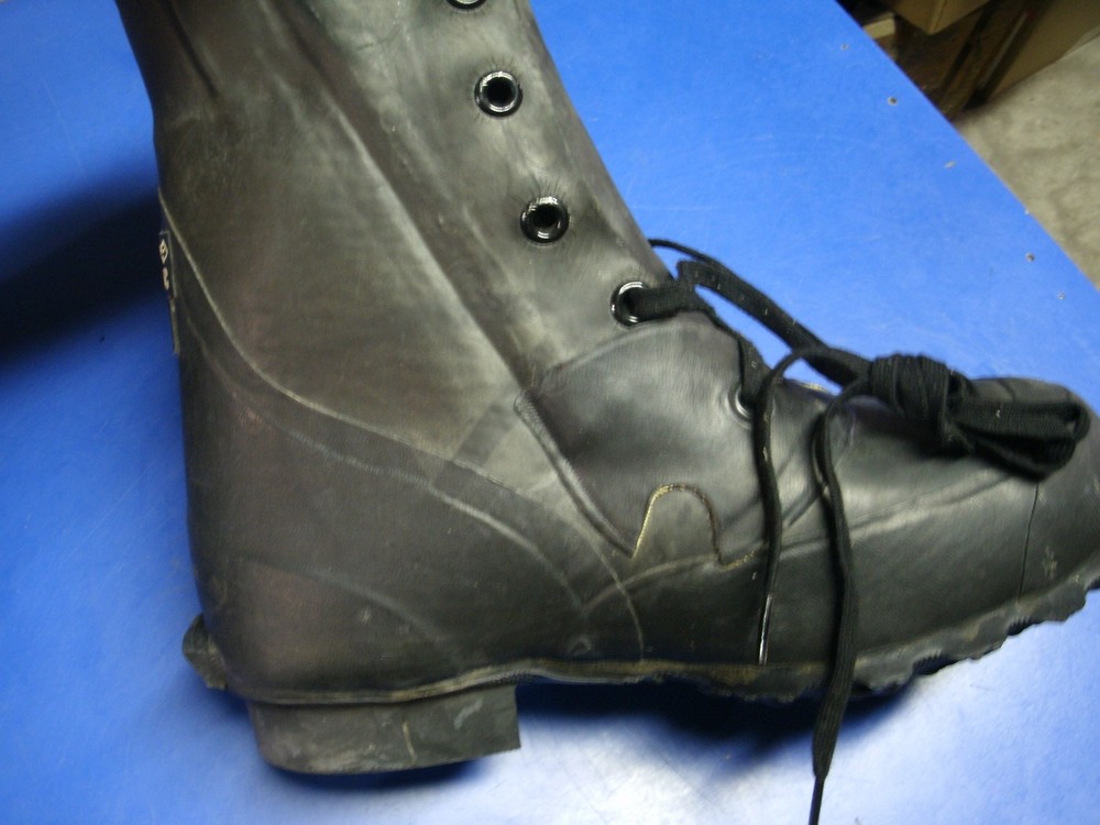 US ARMY MICKEY MOUSE BOOTS SIZE 8R WITH TAGS