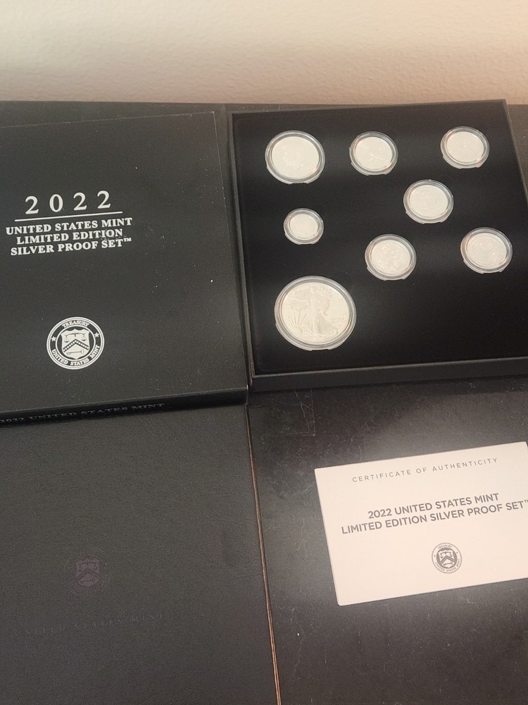 PRISTINE ORIGINAL 2022 PROOF SILVER EAGLE LIMITED EDITION PROOF SET OGP