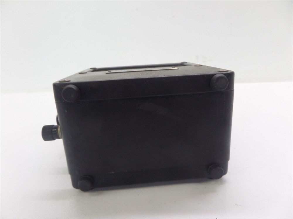 Vintage Weston AC Voltmeter Zero Corrector Meter Model 433 25-125 Cycles