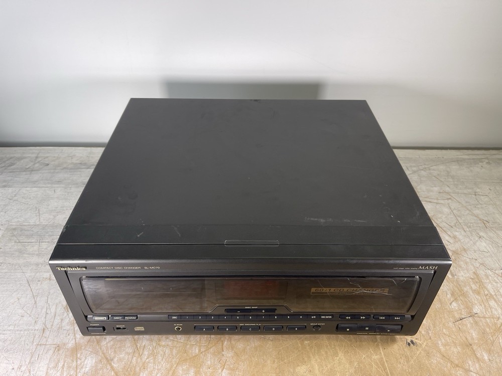 TECHNICS SL-MC70 COMPACT DISC CHANGER - (FOR PARTS)
