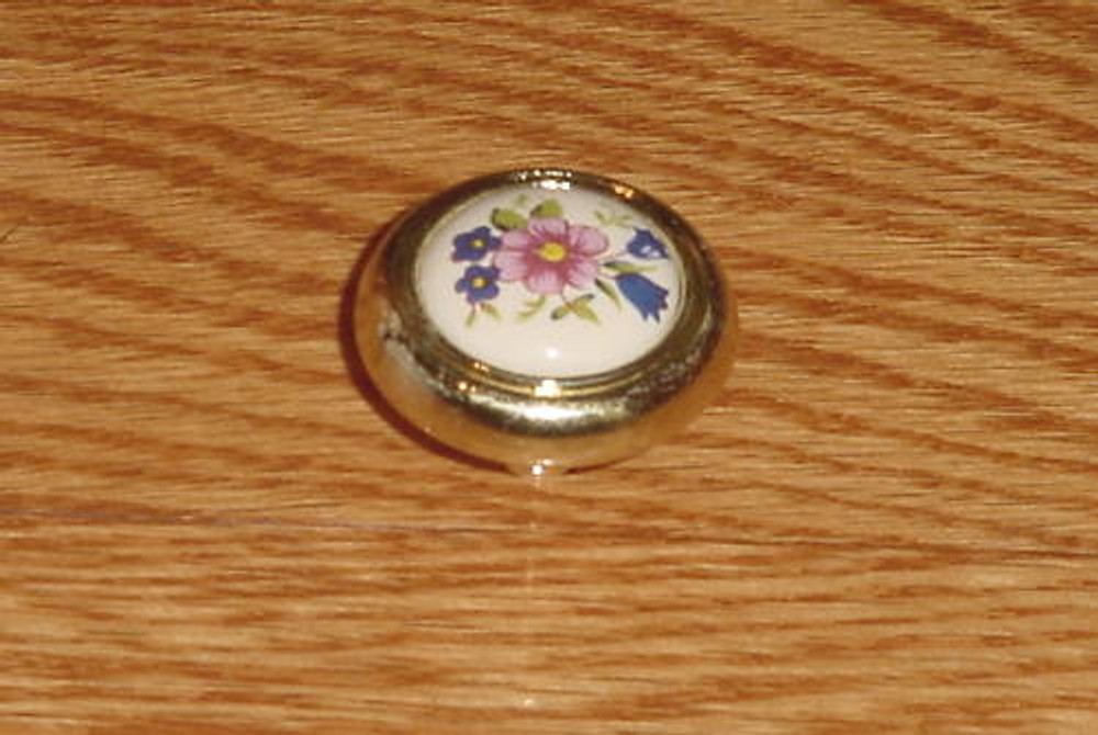 Laurey Polished Brass Pull 22037