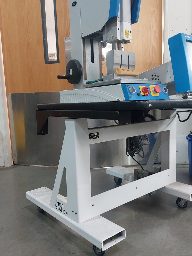 Hermann CNC Ultrasonic Welding System HSSDC w/ Elect'l adjustable height table