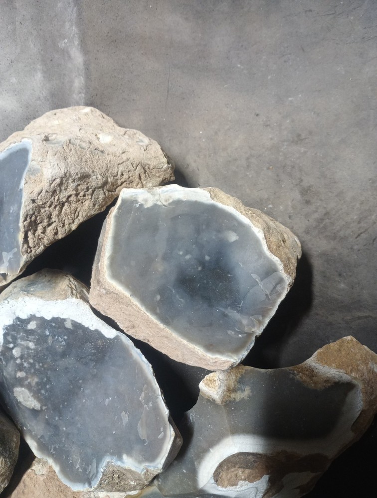 flint knapping material. Texas Flint($5.00 Per Lb)