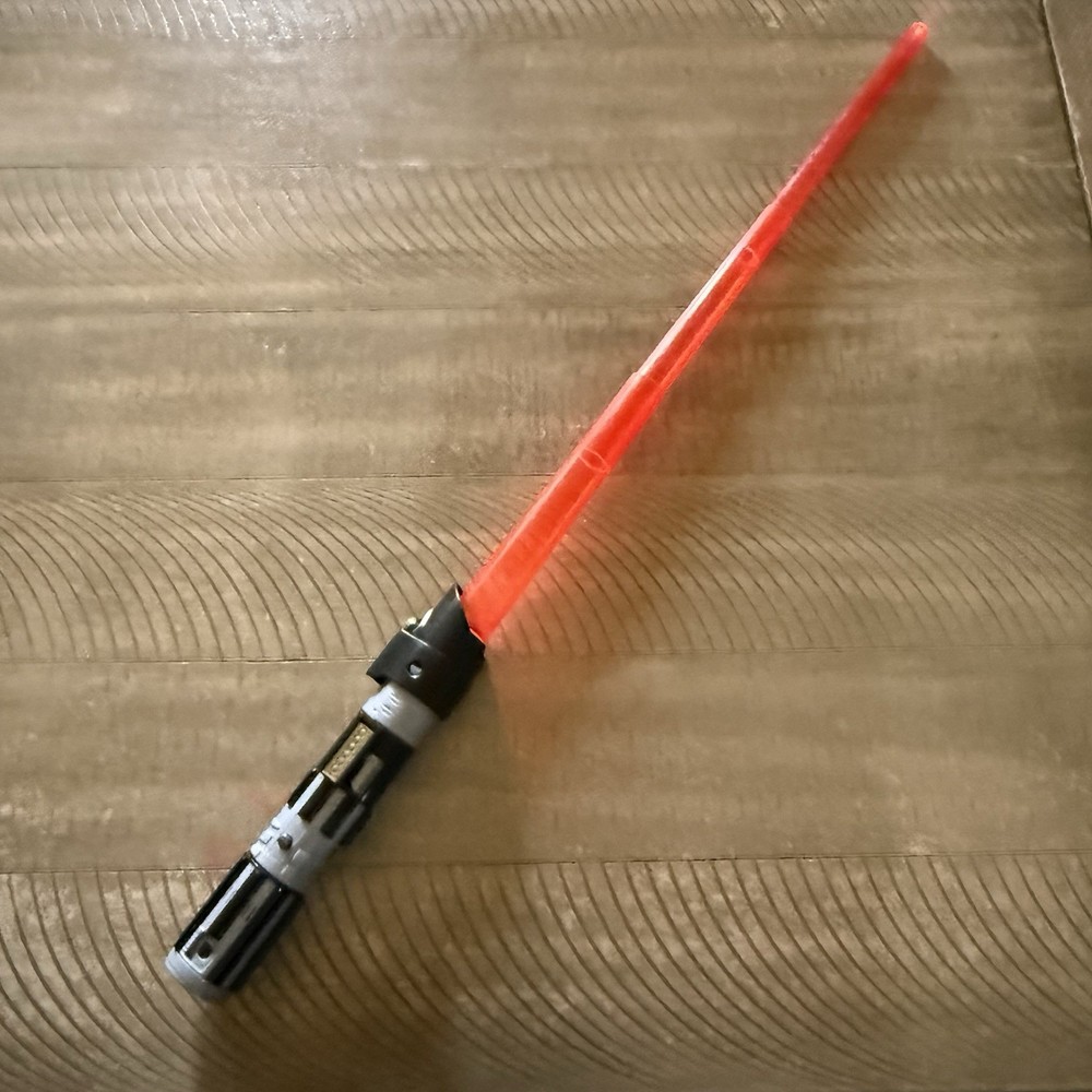 2021 Hasbro Star Wars Darth Vader Red Lightsaber Forge