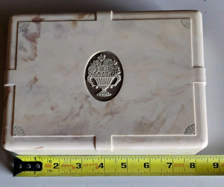 Vintage Schrafft's Marbled Plastic Candy Chocolate Hinged Box Flower Emblem