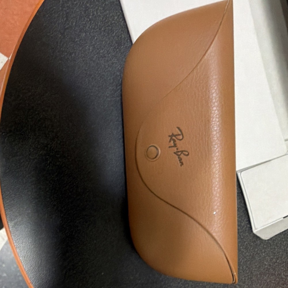 Ray-Ban Black Smart Glasses with Brown Case