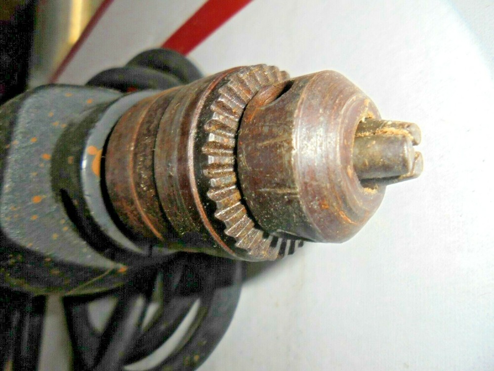 Black and Decker Corded Drill No. 7143 TYPE 4