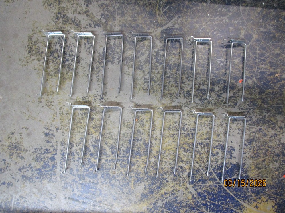 (13) Pegboard Hooks 9" Bar