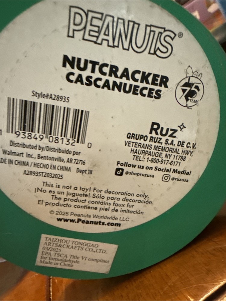 Peanuts, Snoopy Collectable Nutcracker, 8.5" Tall, by Ruz