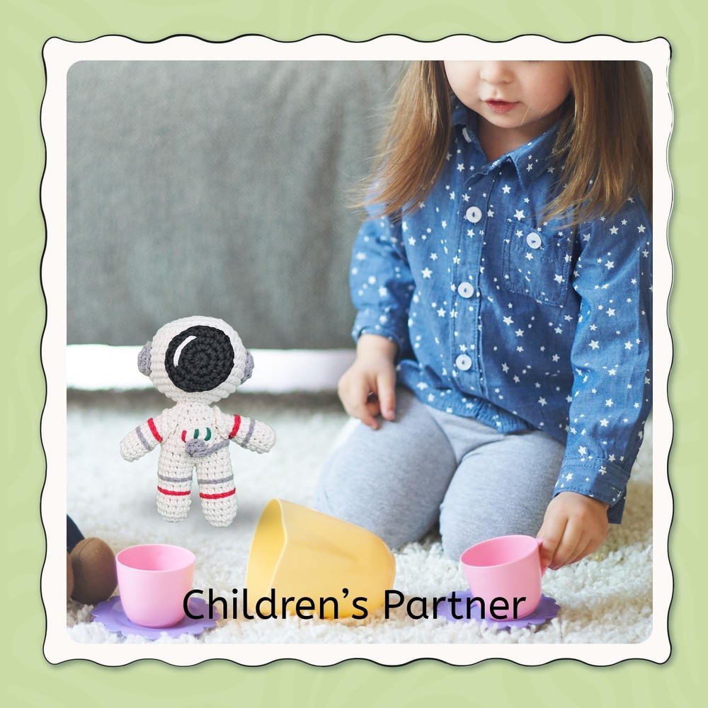 ASTRONAUT CROCHET KIT FOR ADVANCED OR INTERMEDIATE BEGINNER, VIDEO TUTORIAL