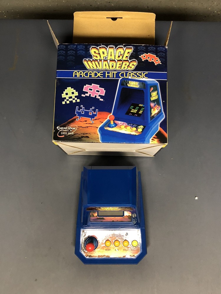 2005 Space Invaders Arcade Hit Classic Game by Excalibur Rare! UNTESTED!!