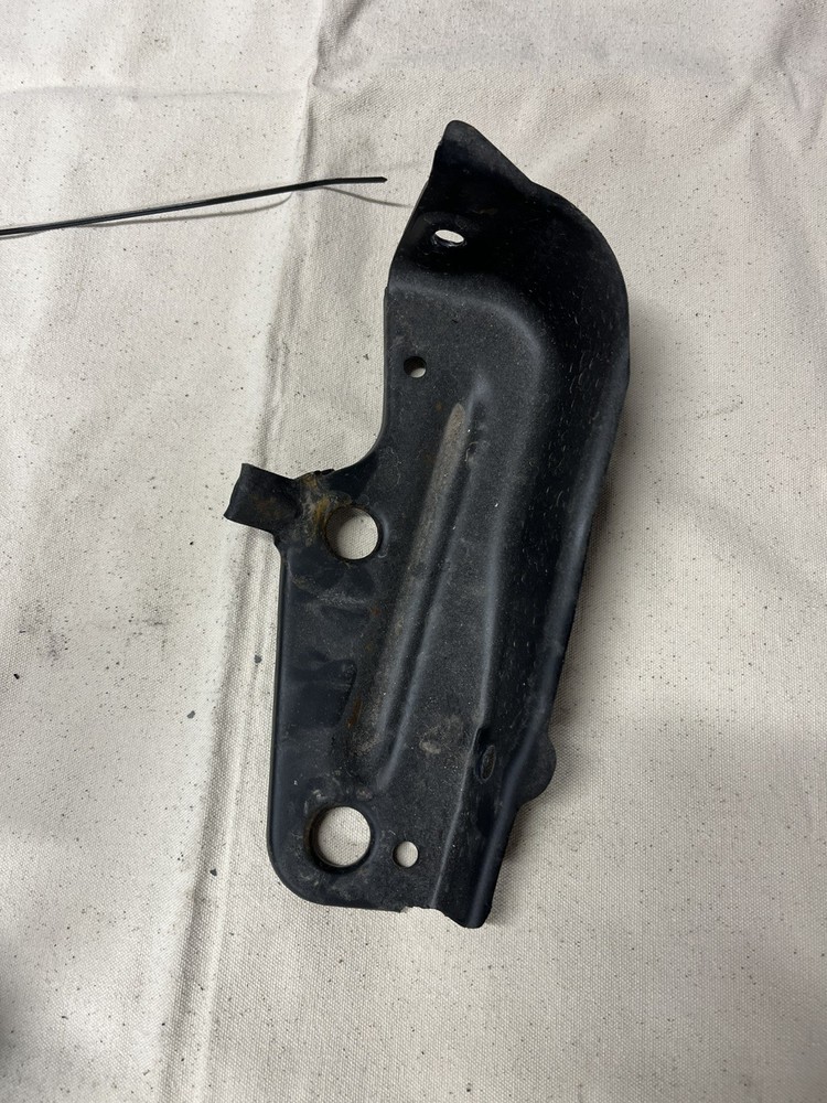RENAULT 5 GT TURBO INTERCOOLER MOUNTING BRACKET