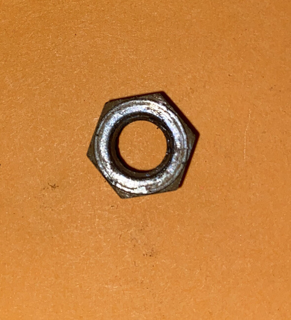 *NOS* 1520-SINGER NUT-FOR SEWING MACHINES*