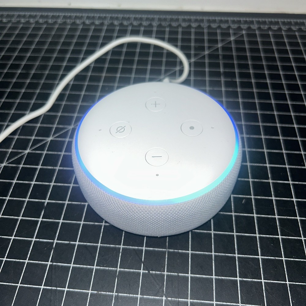 Amazon Echo Dot 3rd Generation White Smart Speaker 36EBT3 Cord Included Tested