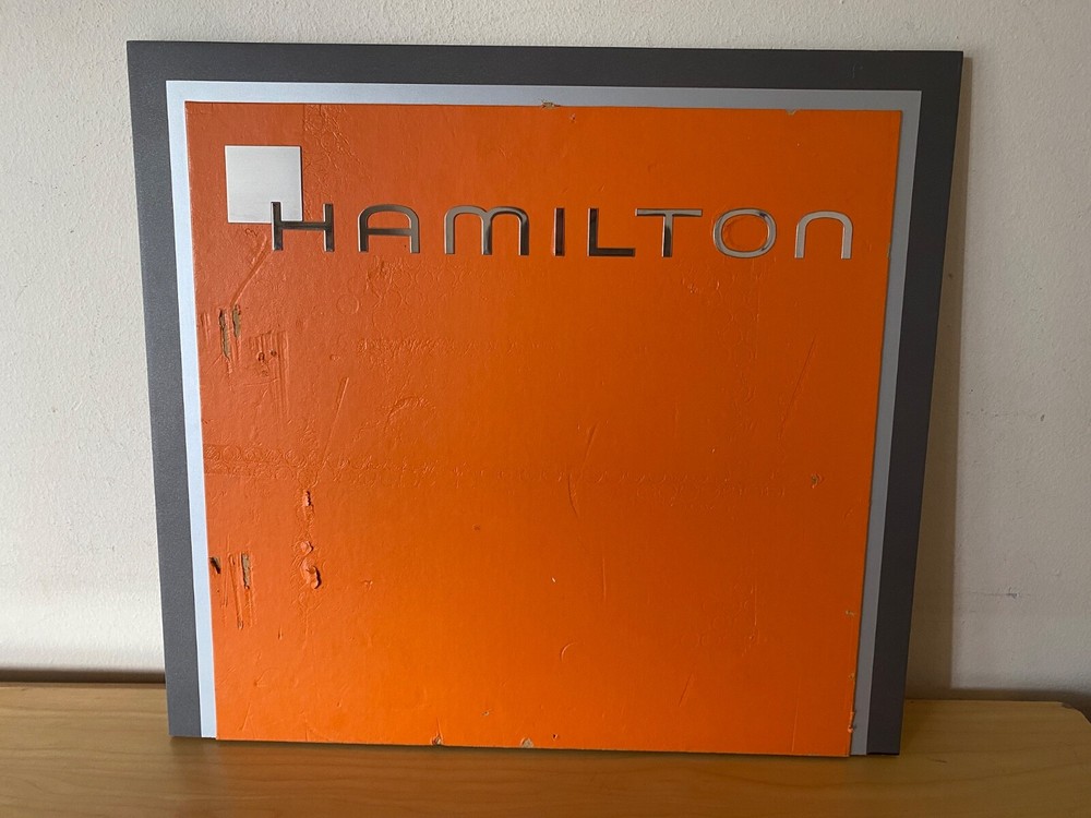 Back Display HAMILTON Reversible Wood Stand
