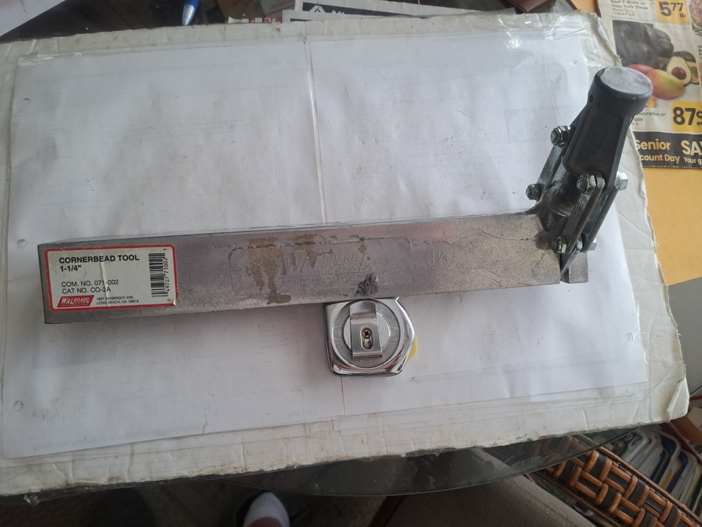 Walboard Cornerbead Tool. 1 /1/4"