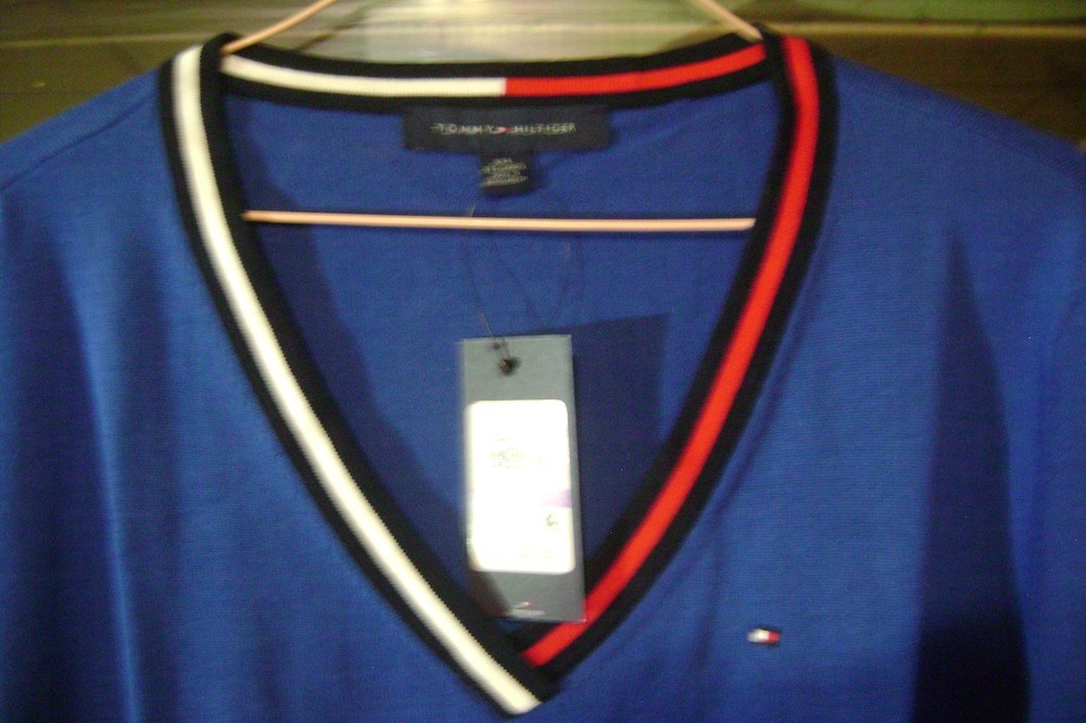 NWT- TOMMY HILFIGER BLUE WOMANS PLUS 2X STRIPE V NECK IVY PULLOVER SWEATER