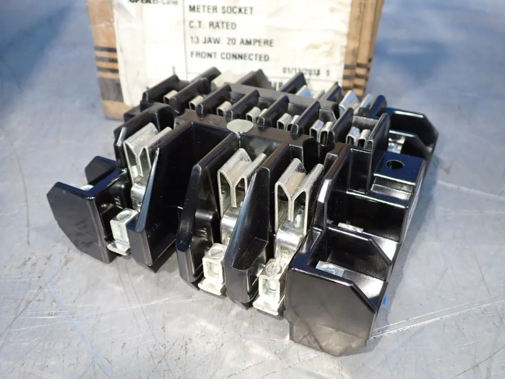 COOPER 10013CT METER SOCKET 10210123628