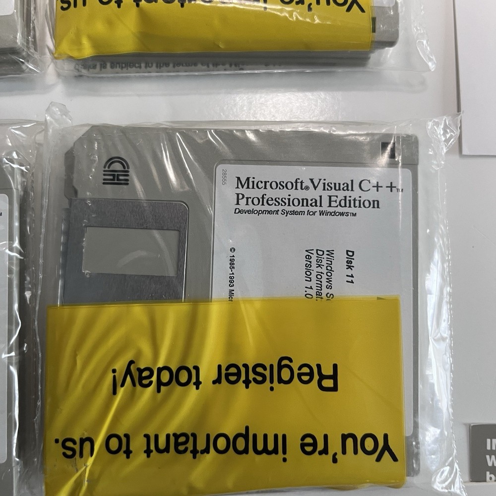 1993 MICROSOFT VISUAL C++ PROFESSIONAL EDITION BOOK SET SEALED DISKS