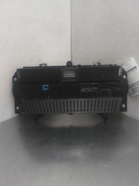 Speedometer Cluster Fits 14-15 XJ 932009