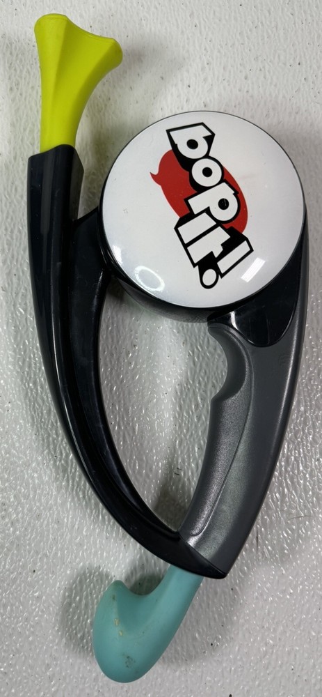 Hasbro Bop It Handheld Electronic Game Toy 2015 - Tested