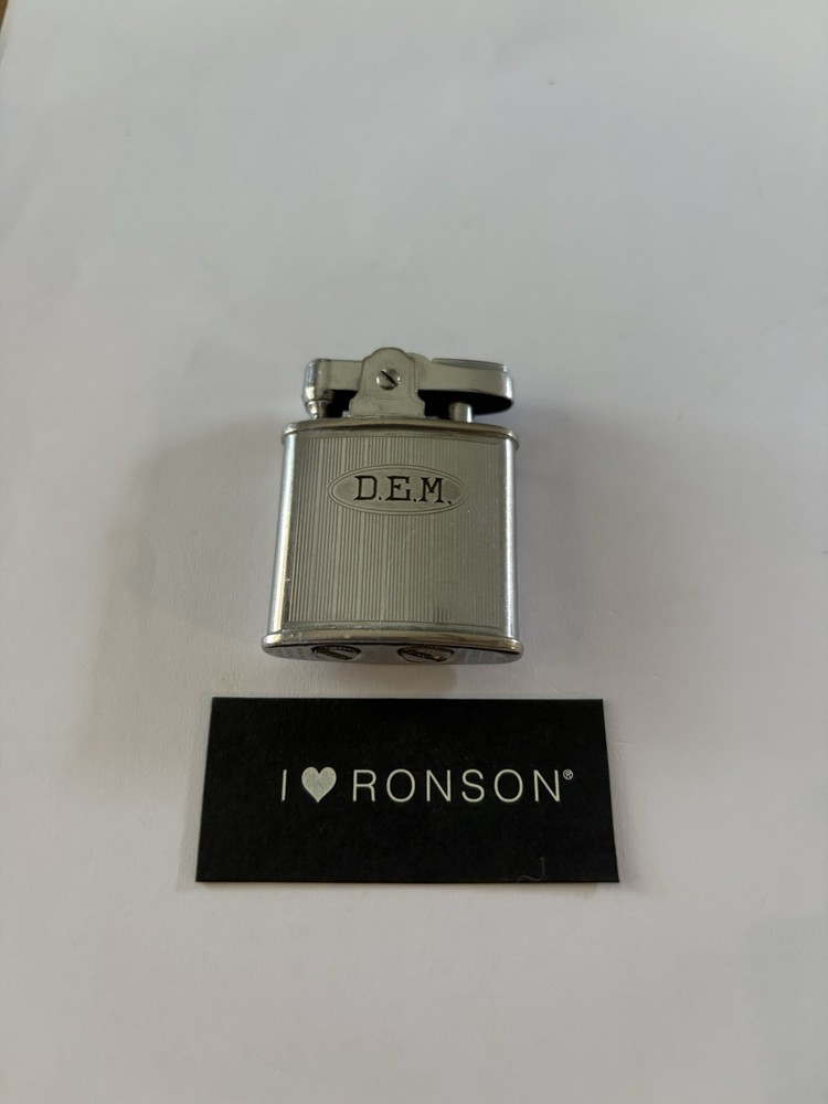 VINTAGE ANTIQUE RONSON STANDARD LIGHTER