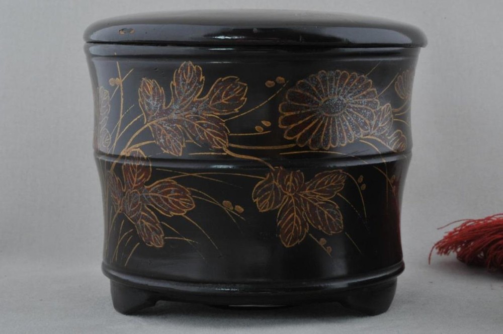 Two Fine Lacquer Boxes. Japan. 19th Century, Meiji Pd.