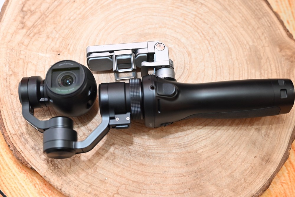 DJI OSMO HANDHELD FULLY STABILIZED 4K 12MP CAMERA