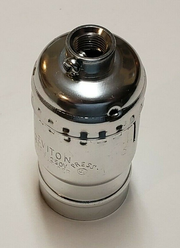 Full Keyless Leviton Nickel Plated Medium Socket 40131NJB