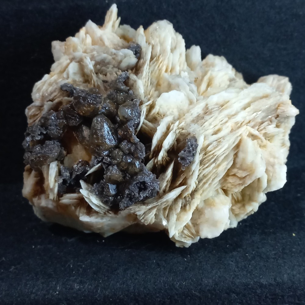 Barite, Calcite