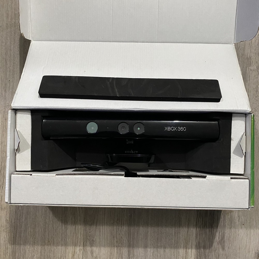 Microsoft Xbox 360 Kinect Sensor Bar with 4 Games Bundle Lot TESTED