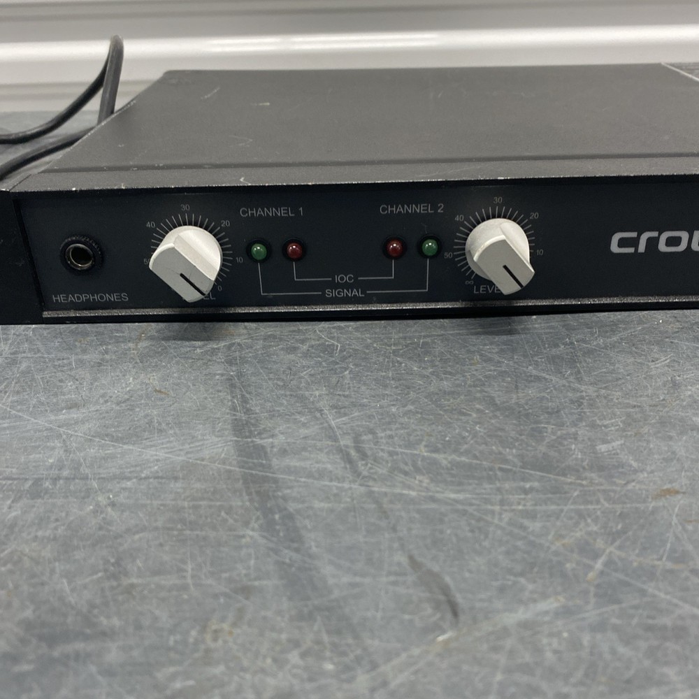VINTAGE CROWN 2 Channel Power Amplifier D-45  Powers On