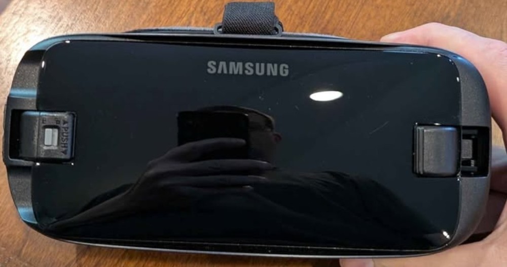 Samsung GEAR VR w Controller