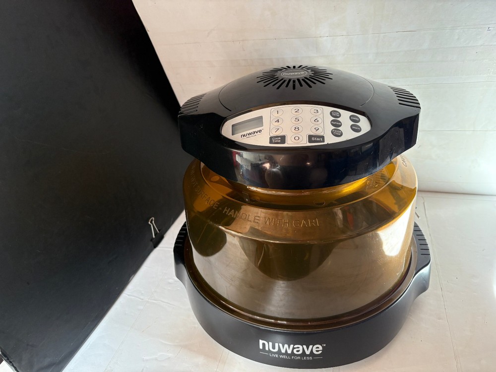NUWAVE MODEL 20604 Convection Oven- Tested