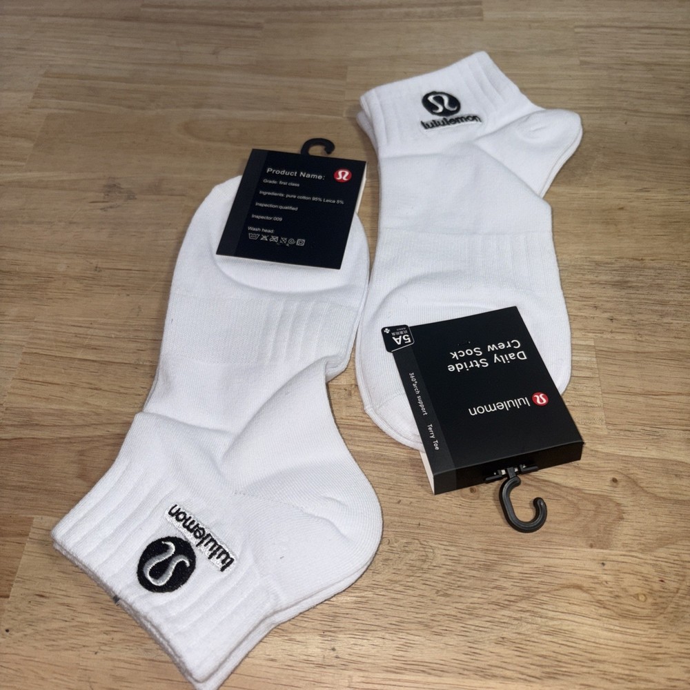 Lululemon Men Daily Stride Crew Ankle Socks 2 Pair White
