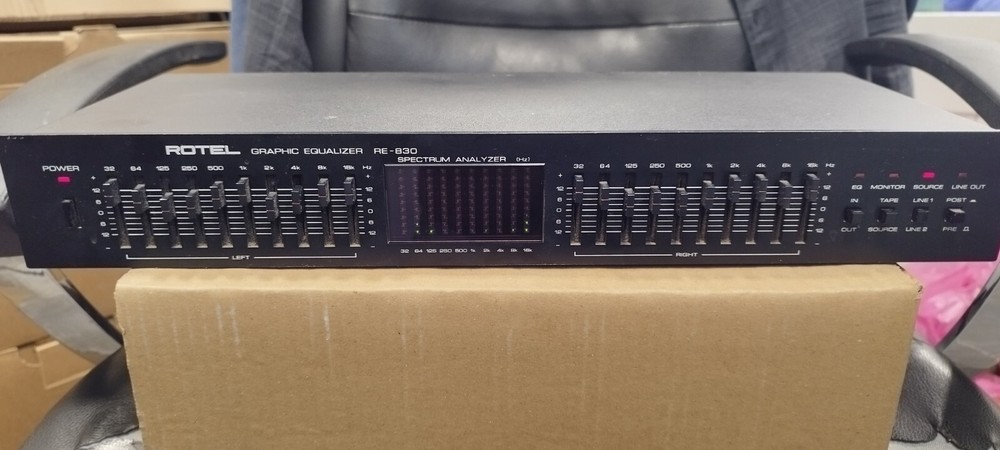 ROTEL EQUALIZER RE 830 SPECTRUM ANALYZER VINTAGE TESTED