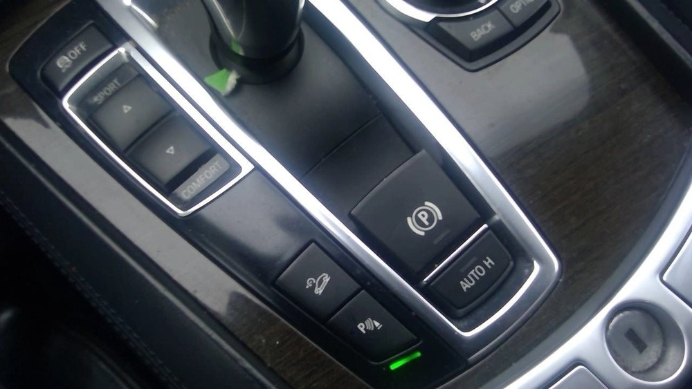 750I 2011 Air Shutter 1108403